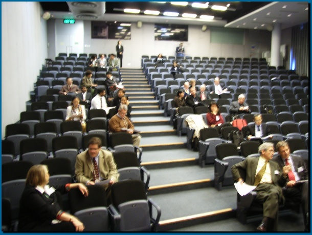 602x451 pixels (116K)